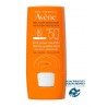 AVENE STICK ZONAS SENSIBLES 50+ 8GR